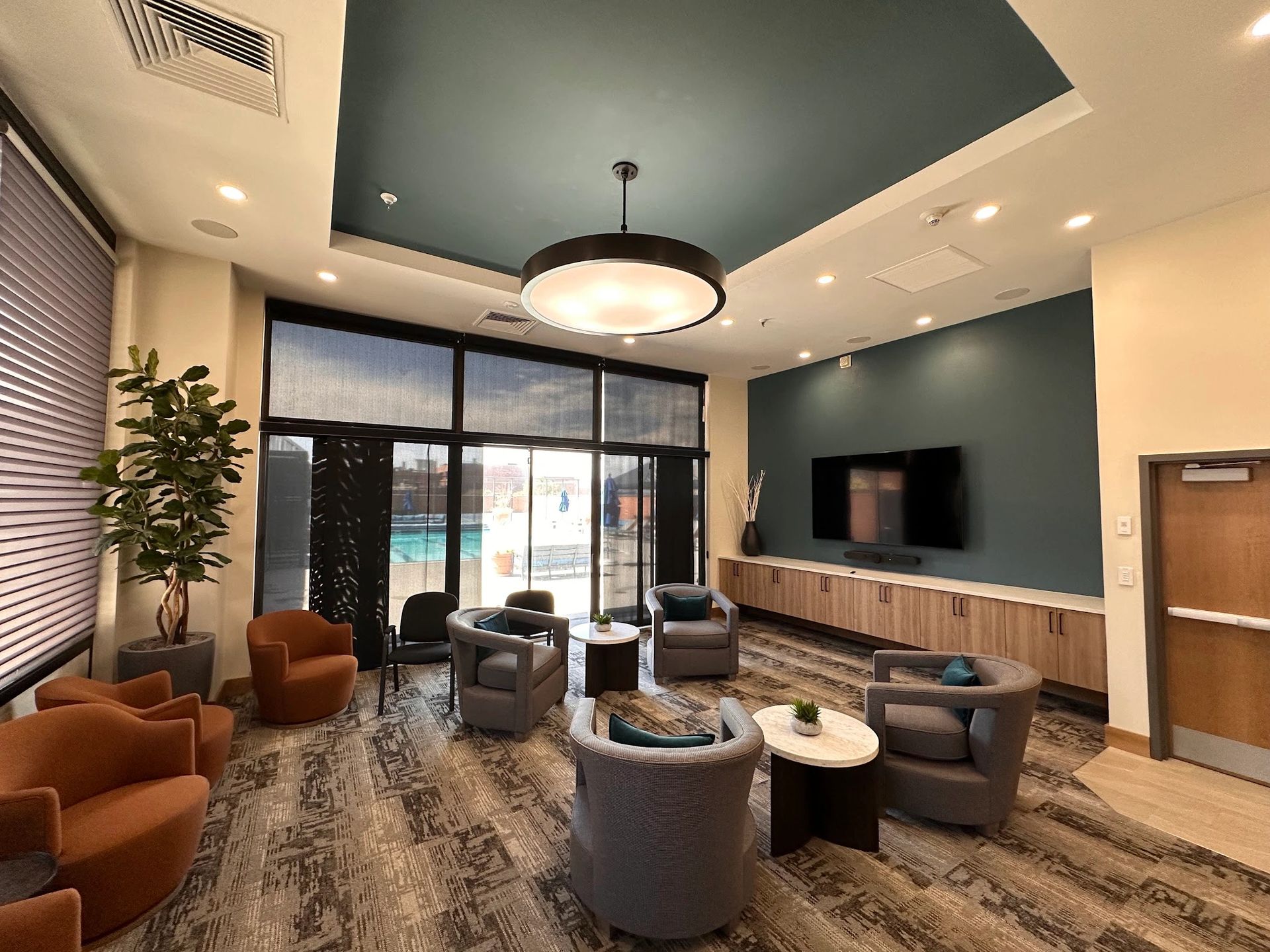 Commercial lounge renovation
